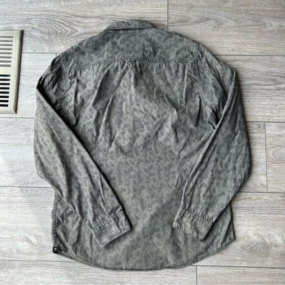 Guess Dillon Military Style Slim  Fit Button Down Shirt - Picture 12 of 13